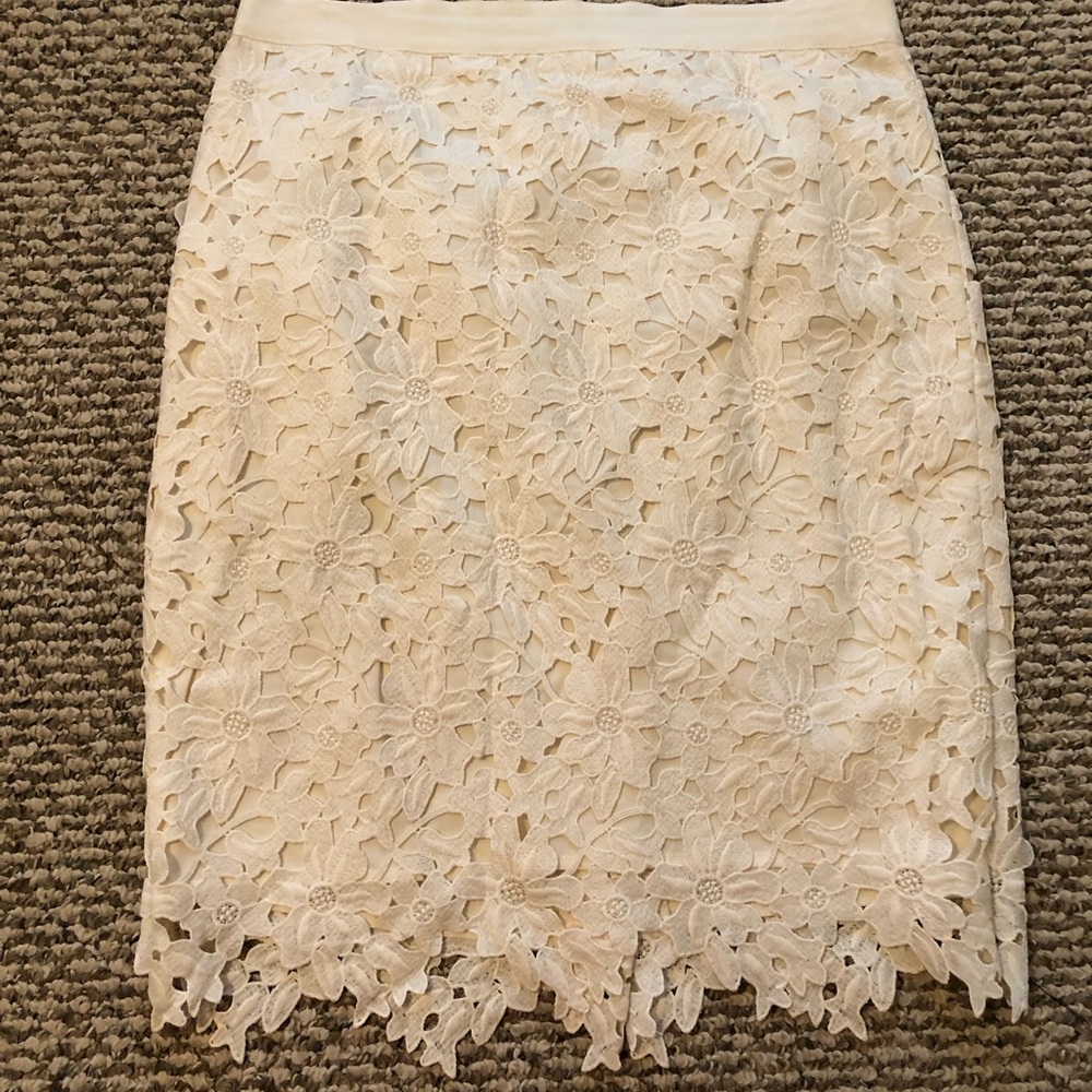 Loft lace pencil skirt